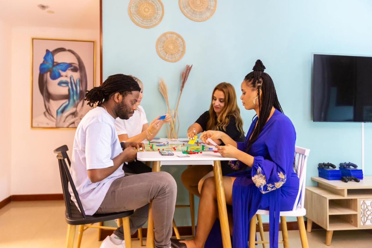 Homestar Deluxe Jbr Meditation & Wellness Hostel Dubai Eksteriør bilde