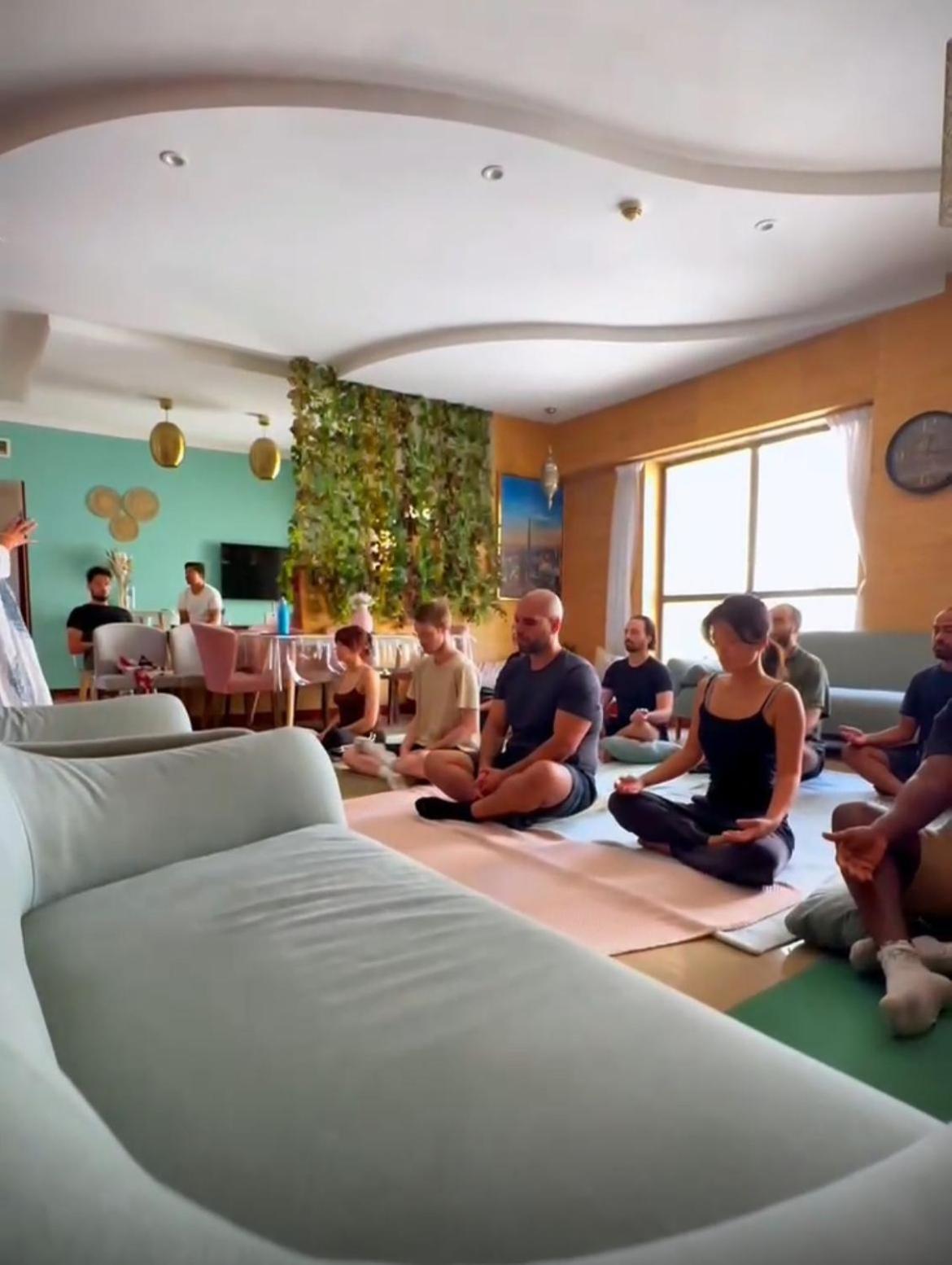 Homestar Deluxe Jbr Meditation & Wellness Hostel Dubai Eksteriør bilde
